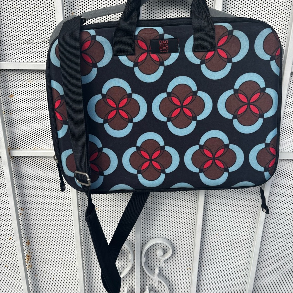 Chloe Dao Laptop Bag carry handles & shoulder strap 16X12X2.5 zip close blk  EUC